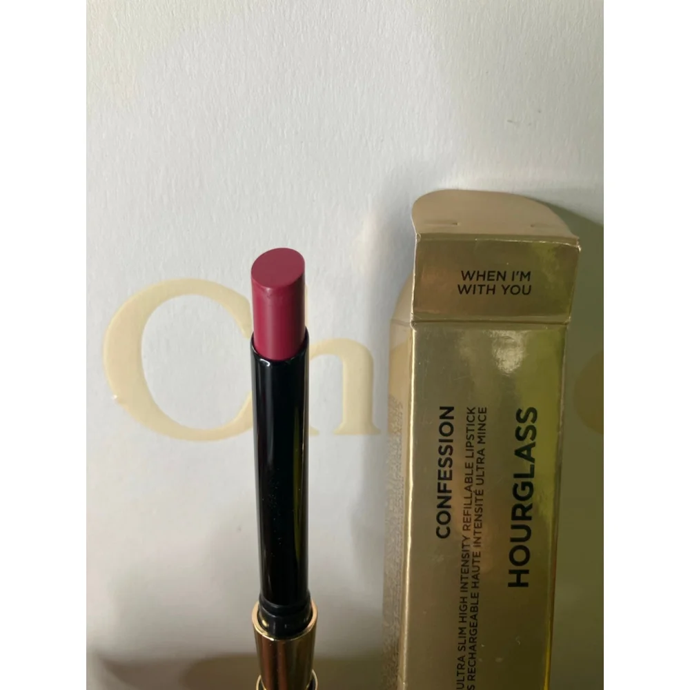 Hourglass Confession When I’m With U Lipstick
